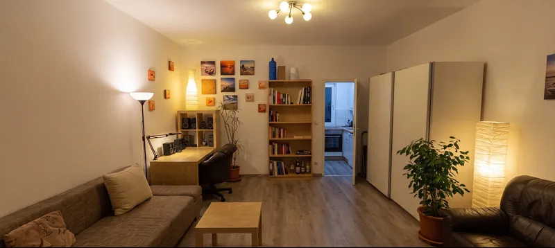 Urbanes Leben in Wilmersdorf: Kompakte Wohnung in der Uhlandstraße — photo 1